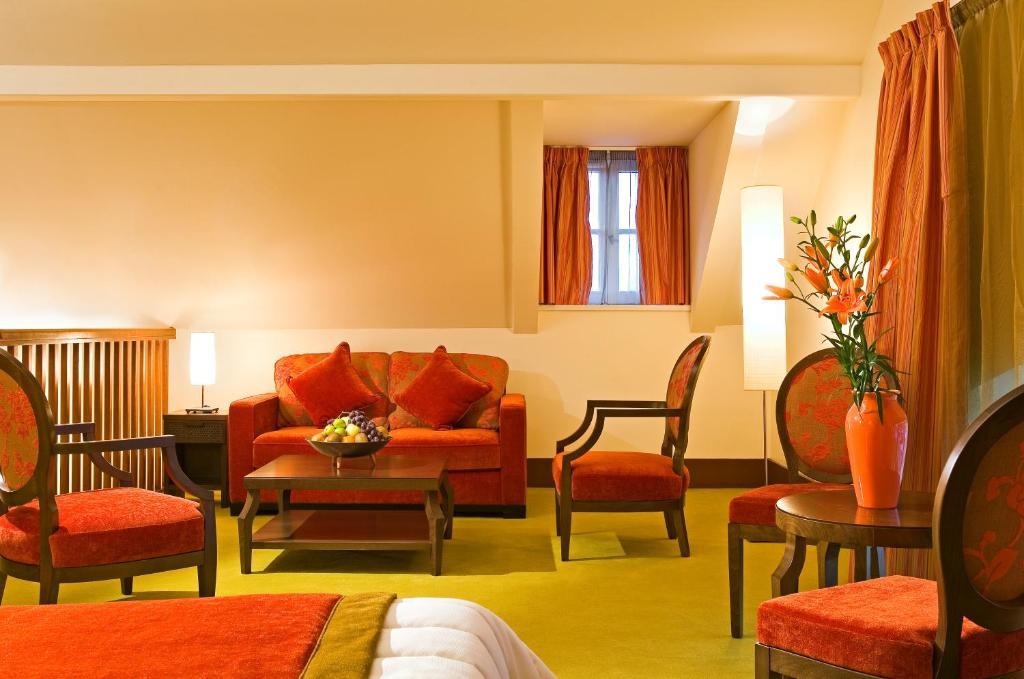 Le Clos Rebillotte Luxeuil-les-Bains Kamer foto